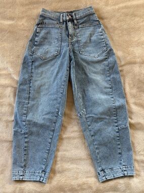 RUTI…Light Blue High-Rise Women’s Jeans